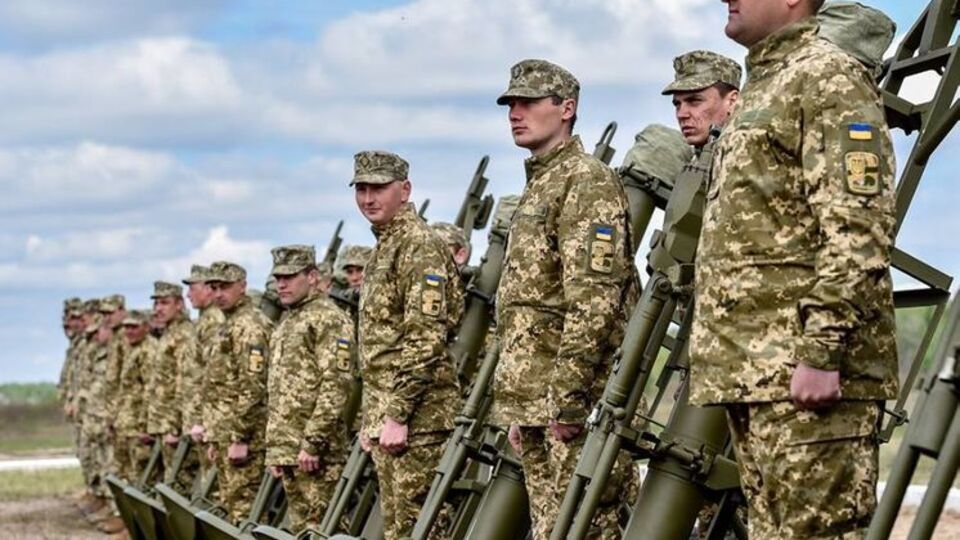 Порошенко передал украинской армии новое вооружение