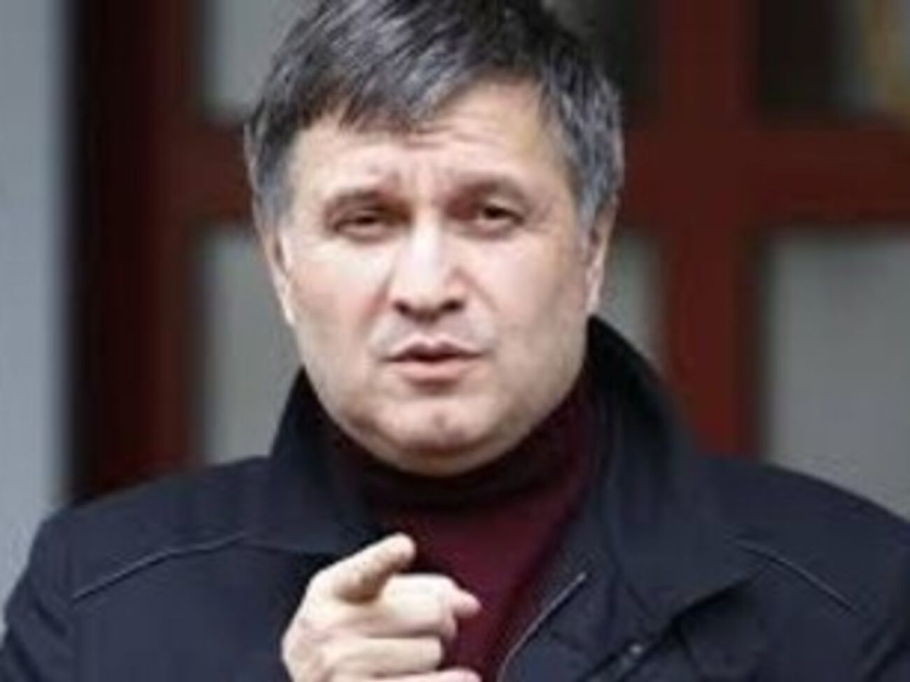 "Плюшевый Бруклин" feat. Зибров: Рейки, рейки! Шпали, шпали! Ні один потяг не буде відсталий!