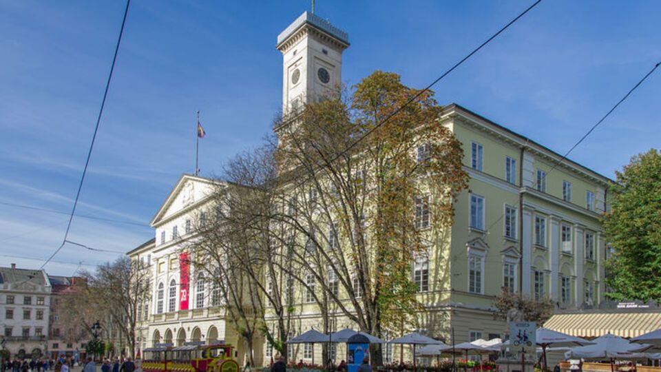 Львовский горсовет принял постановление запретить в городе концерты с участием пророссийских артистов