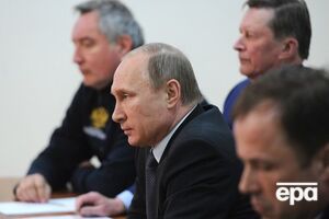 Cразу после второй, успешной, попытки запуска ракеты-носителя президент вызвал руководителей космической отрасли и высказал им свое недовольство причиной отмены пуска "Союза"