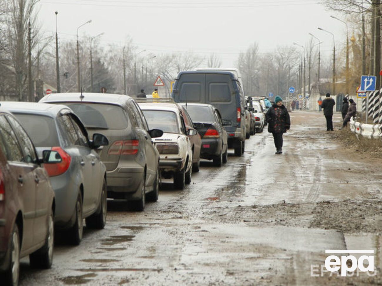 Пункт пропуска "Станица Луганская" откроют, если боевики прекратят обстрелы, заявил Тука