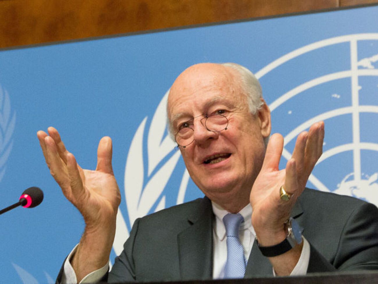 Де Мистура призвал США и Россию вмешаться в переговорный процесс