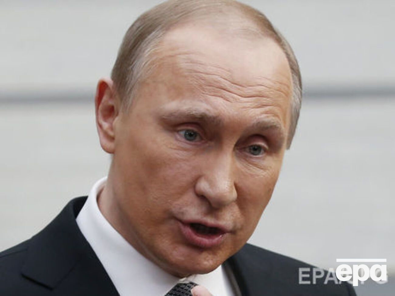 Владимир Путин хочет сообщить иностранным участникам форума, что России "пришлось тяжело", но она "выстояла и рано или поздно начнет рост"