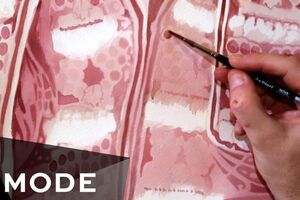 Художник Агирре считает вино материалом, который не терпит ошибок