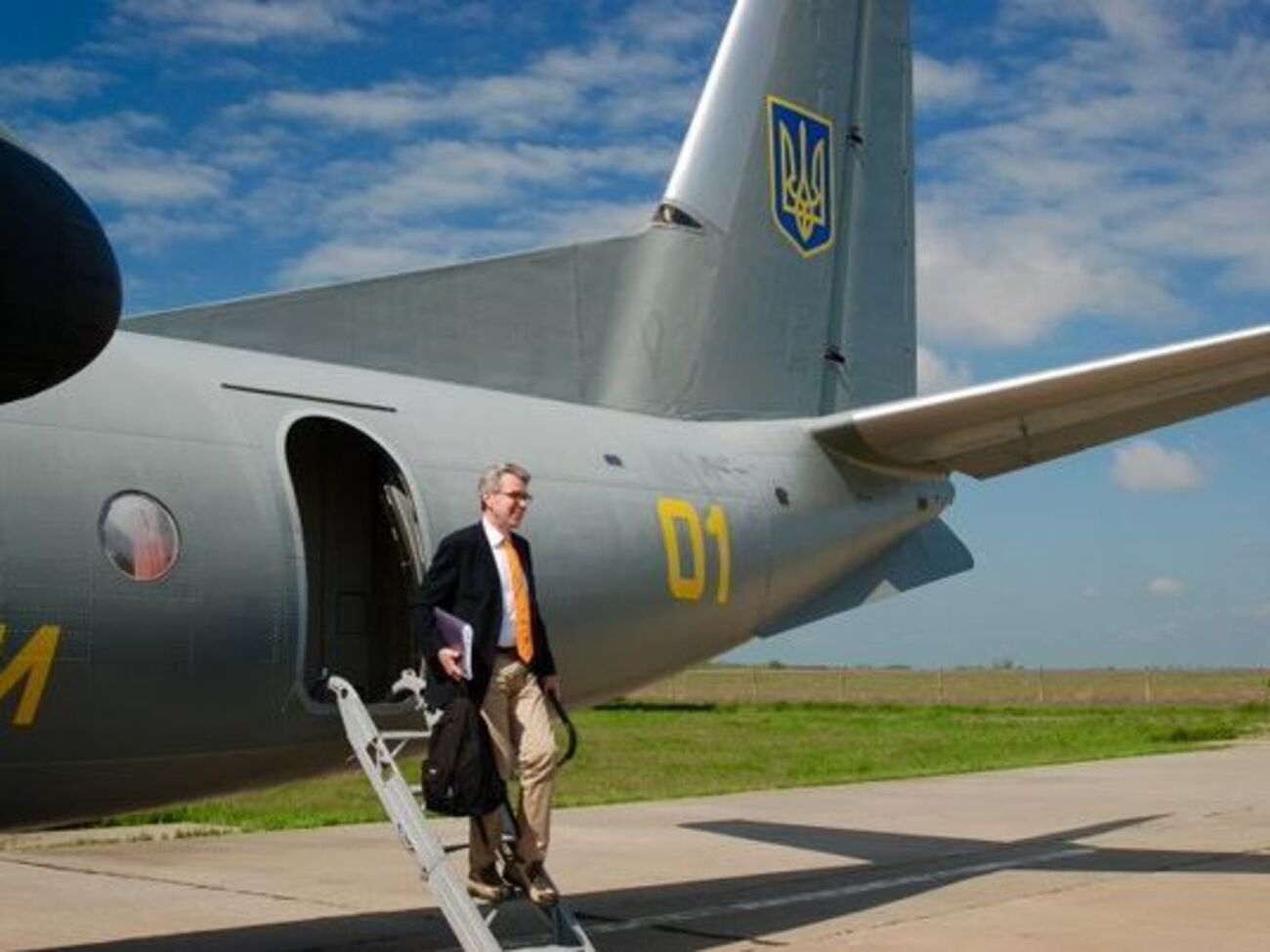 Пайетт побывал в Мариуполе