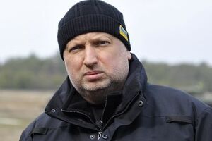 Турчинов: Российские корреспонденты-пропагандисты одними из первых прибыли на место совершения провокации и сразу осуществили прямое телевизионное включение