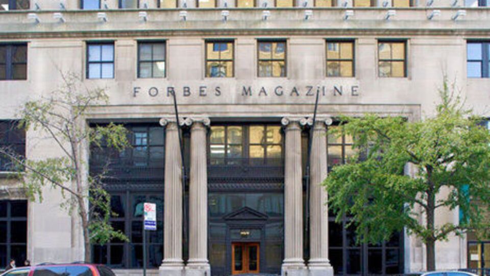 Украинский Медиа Холдинг пока не намерен отказываться от бренда Forbes