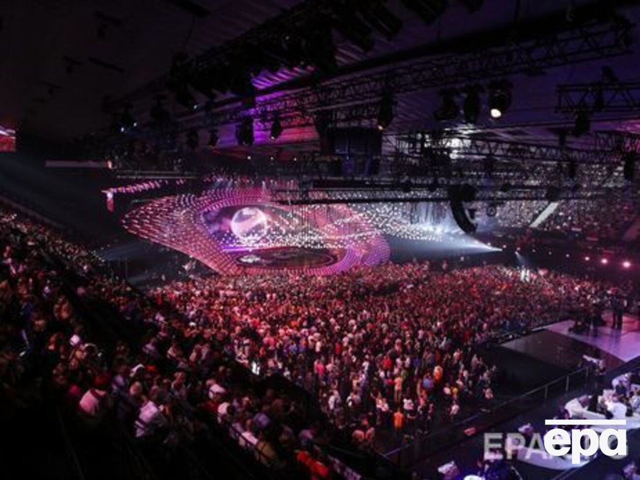 На конкурс "Евровидение-2016" в проморолике пригласили разные категории людей