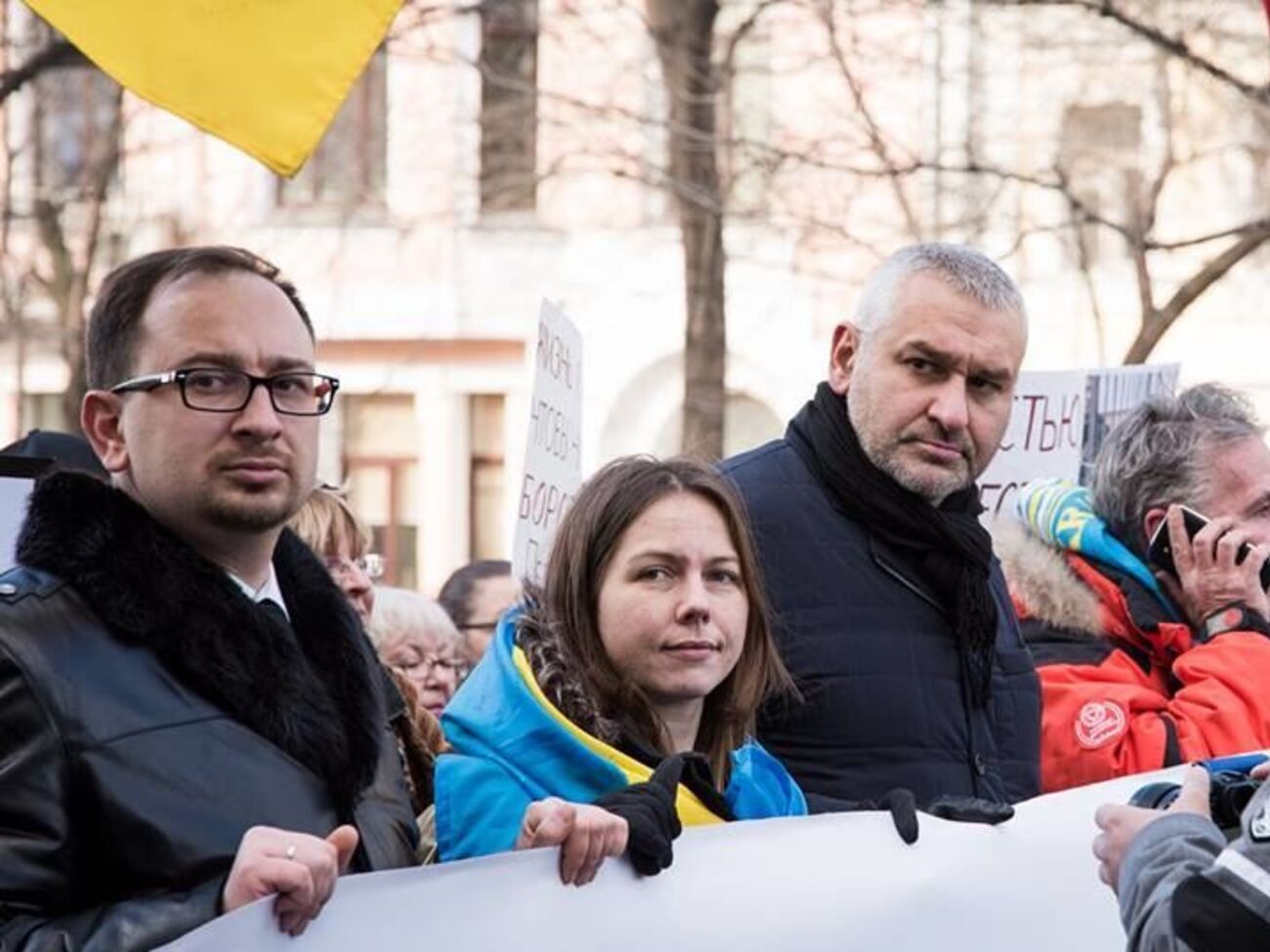 Адвокаты Полозов и Фейгин с Верой Савченко