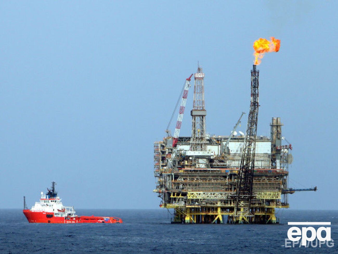 Нефть Brent торгуется у отметки $48 за баррель