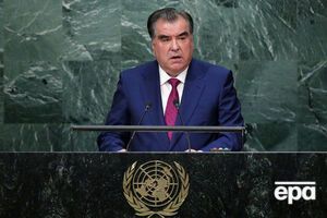 Таджикизация фамилий началась с президента Рахмона