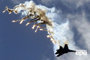 Су-27 выполнил опасный маневр рядом с американским RC-135