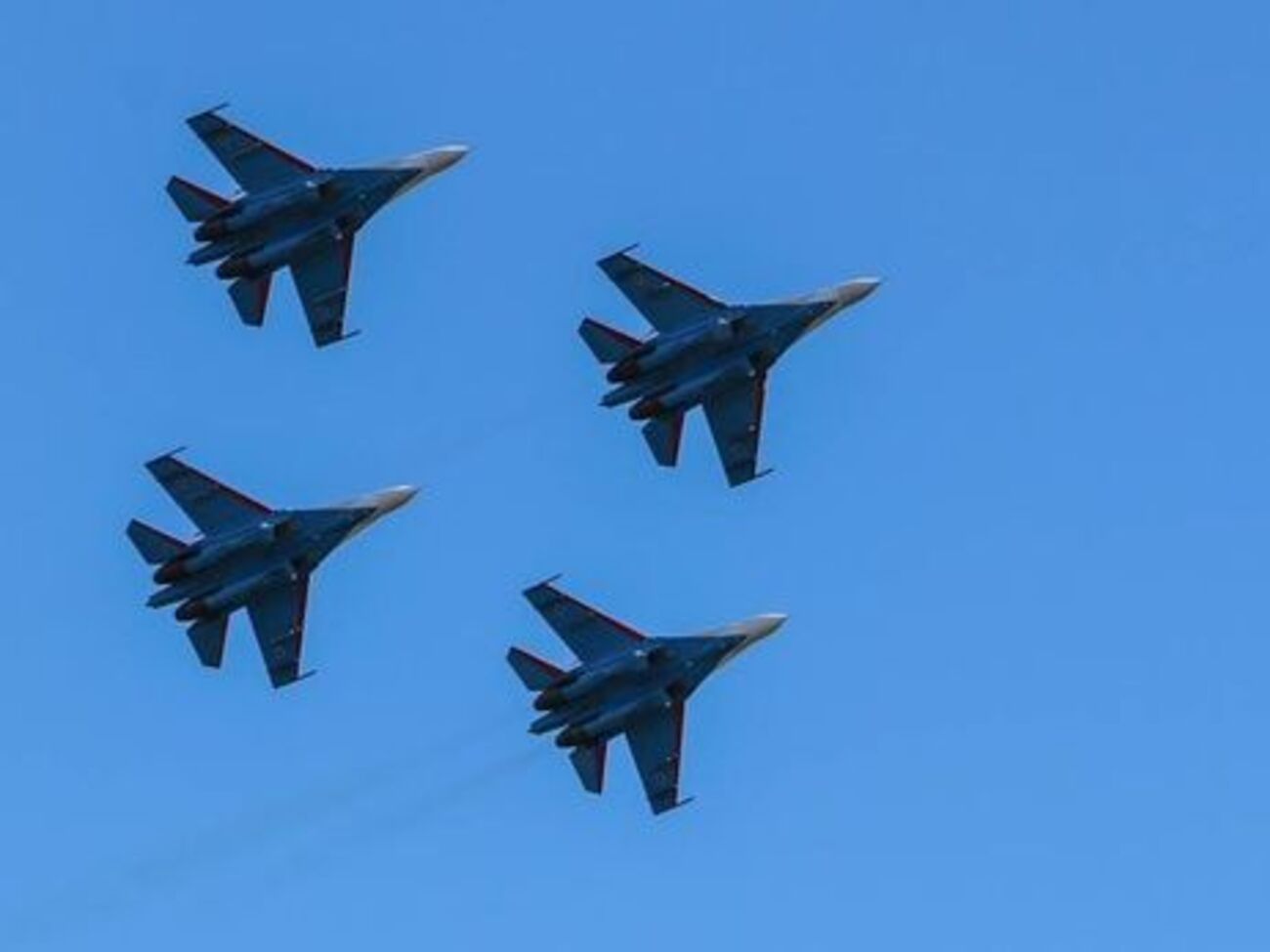 Военный эксперт Павел Фельгенгауэр считает, что инциденты в воздухе могут привести к военному противостоянию РФ и НАТО