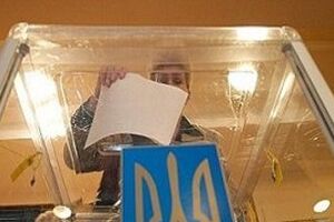 Николай Стоянов приглашает всех желающих "попить чайку" и поговорить "на тему правды" в его обычной одесской квартире