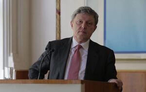 Явлинский: Устроив травлю Касьянова, власти надеются лишний раз самоутвердиться, скрыть свои недостатки