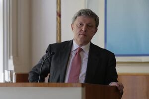 Явлинский: Устроив травлю Касьянова, власти надеются лишний раз самоутвердиться, скрыть свои недостатки