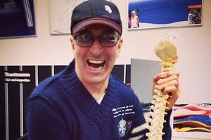 Буйнов: Бегайте, прыгайте, занимайтесь физкультурой, закопайте гаджеты в землю! Да здравствует счастливое детство!