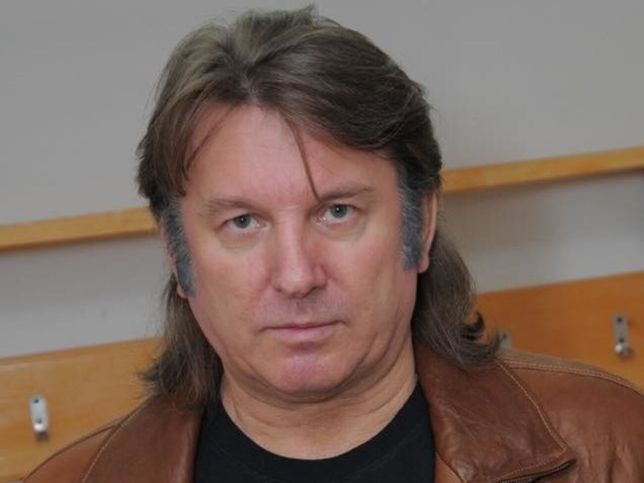 Лоза: Меня можно слушать так же, как всю рок-музыку, только на "Айфоне" и на "Айпаде"