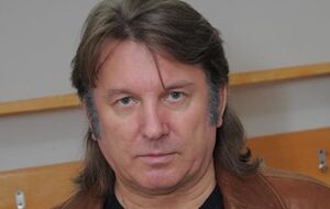 Лоза: Меня можно слушать так же, как всю рок-музыку, только на "Айфоне" и на "Айпаде"