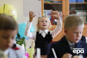В Госдуму внесли законопроект о переносе начала учебного года в России