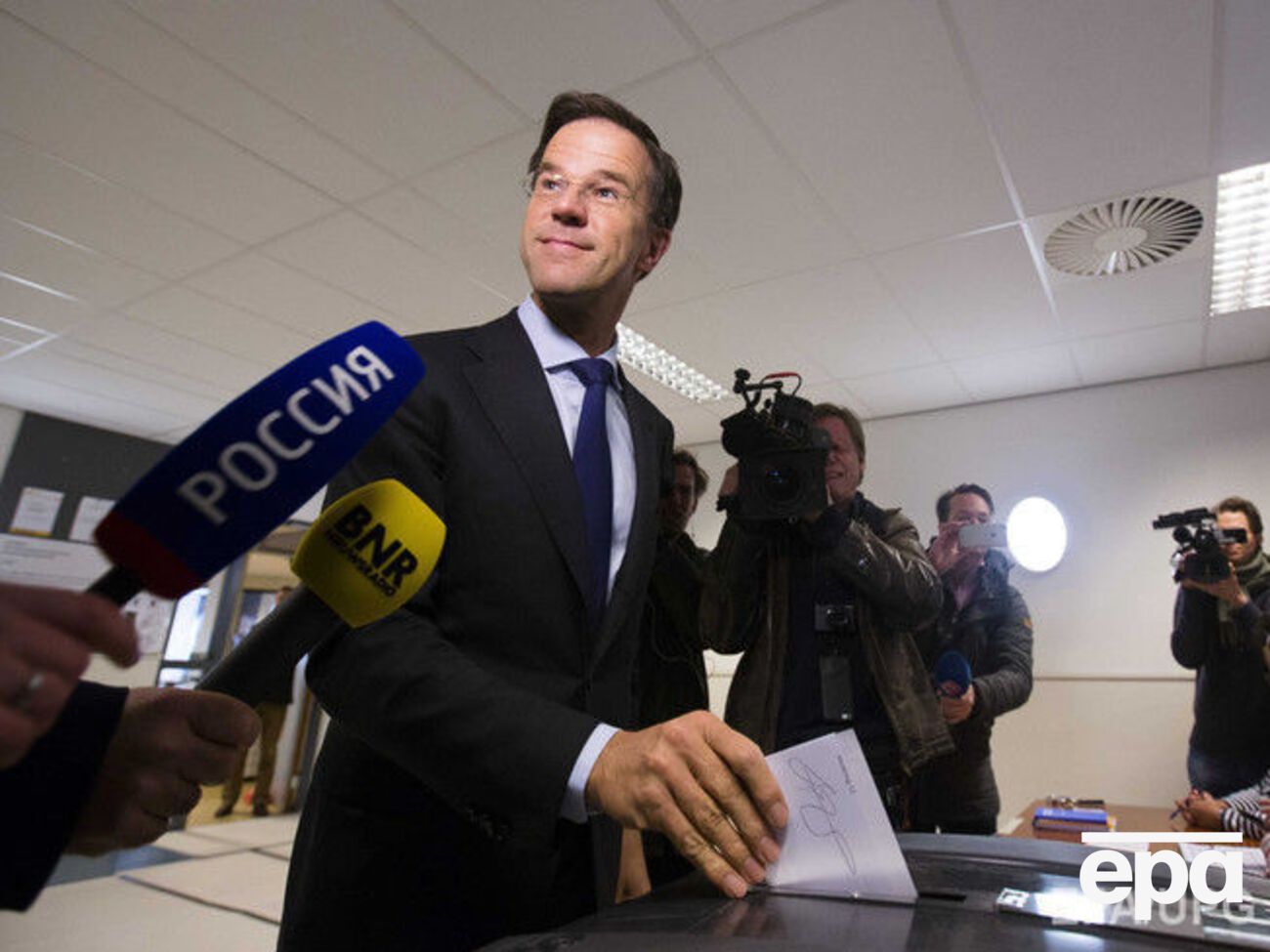 Рютте сообщил, что процесс пересмотра соглашения займет немало времени