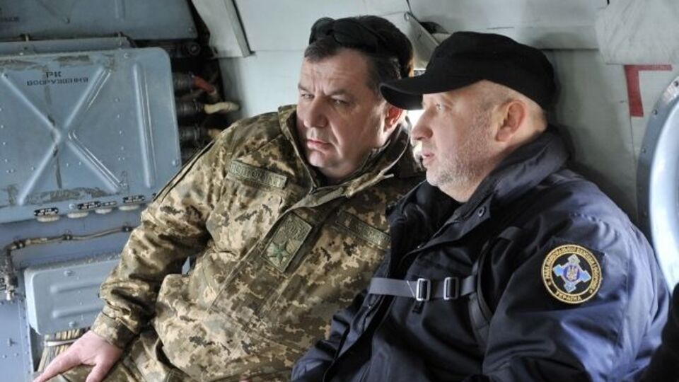 Министр обороны Украины Степан Полторак и секретарь СНБО Александр Турчинов