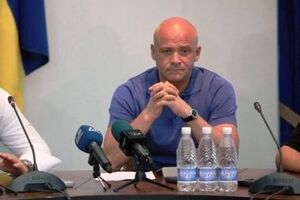 Городской голова Одессы Труханов отрицает наличие у него российского паспорта