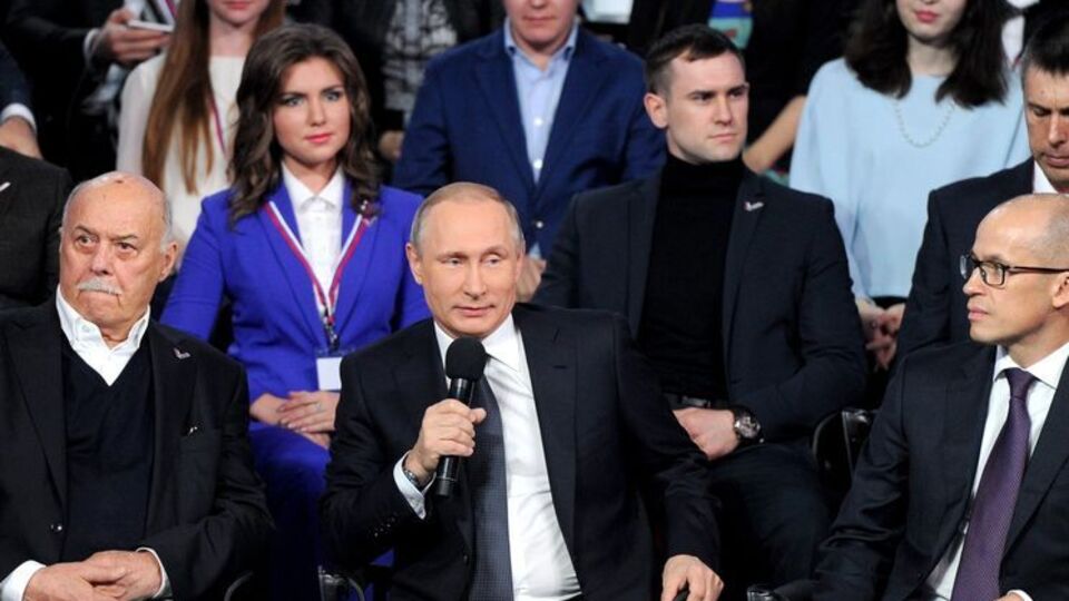 Путин на медиафоруме перевел с немецкого на русский выступление гостя