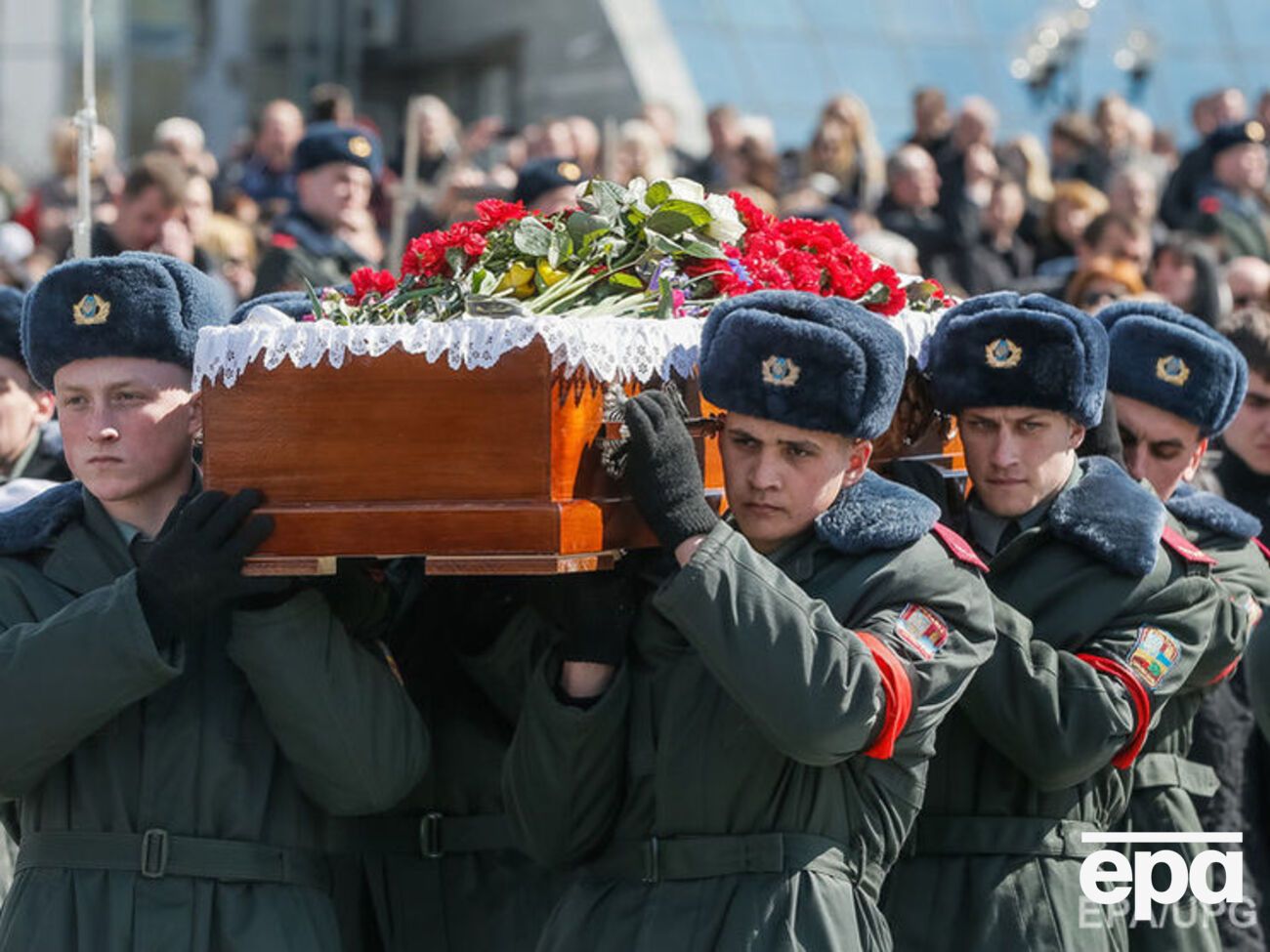 Опознанных 108 украинских бойцов похоронили в родных городах и селах по всей Украине