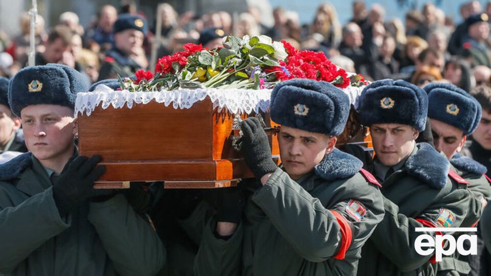Опознанных 108 украинских бойцов похоронили в родных городах и селах по всей Украине
