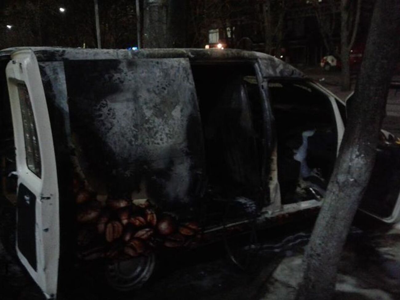 В результате взрыва и пожара никто не пострадал