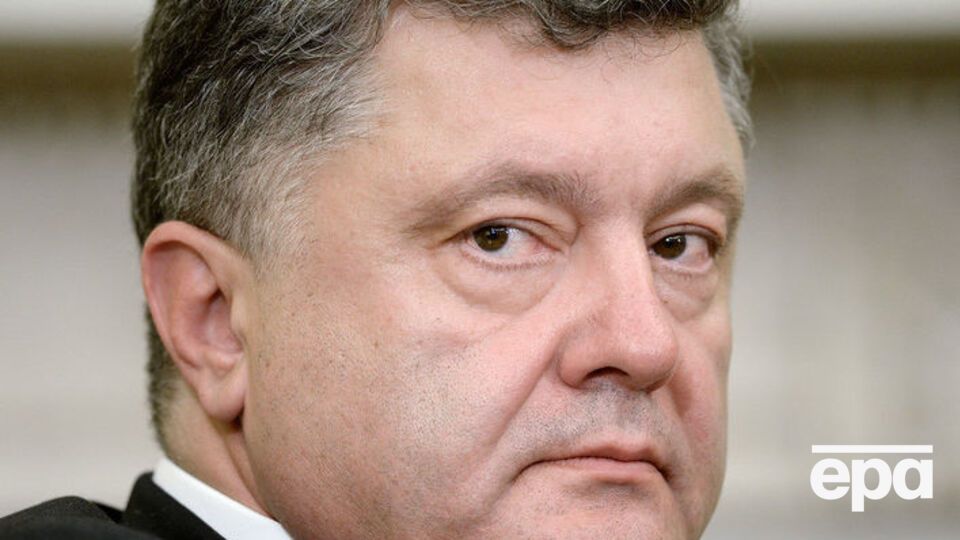 Журналисты продолжают расследовать информацию об офшорах президента