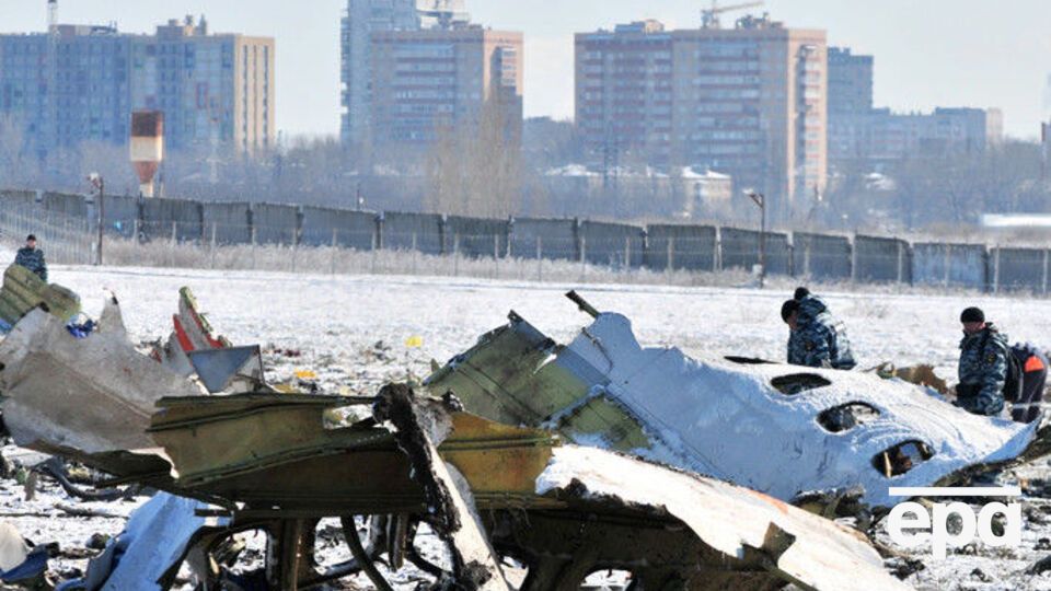 Экипаж осуществлял посадку в ручном режиме при сложных метеоусловиях
