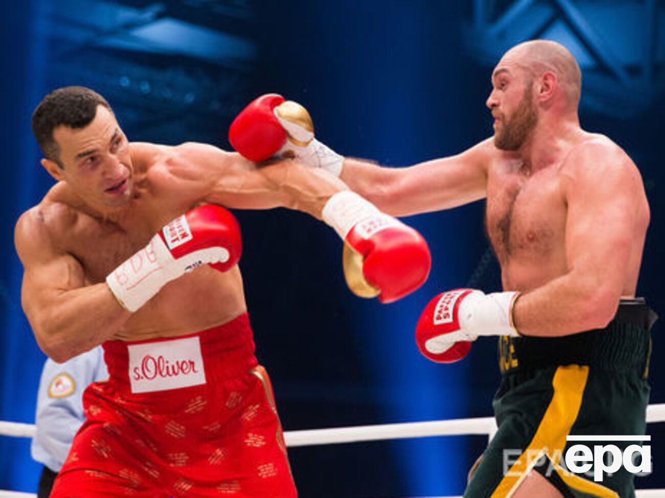 Бой-реванш пройдет в Англии