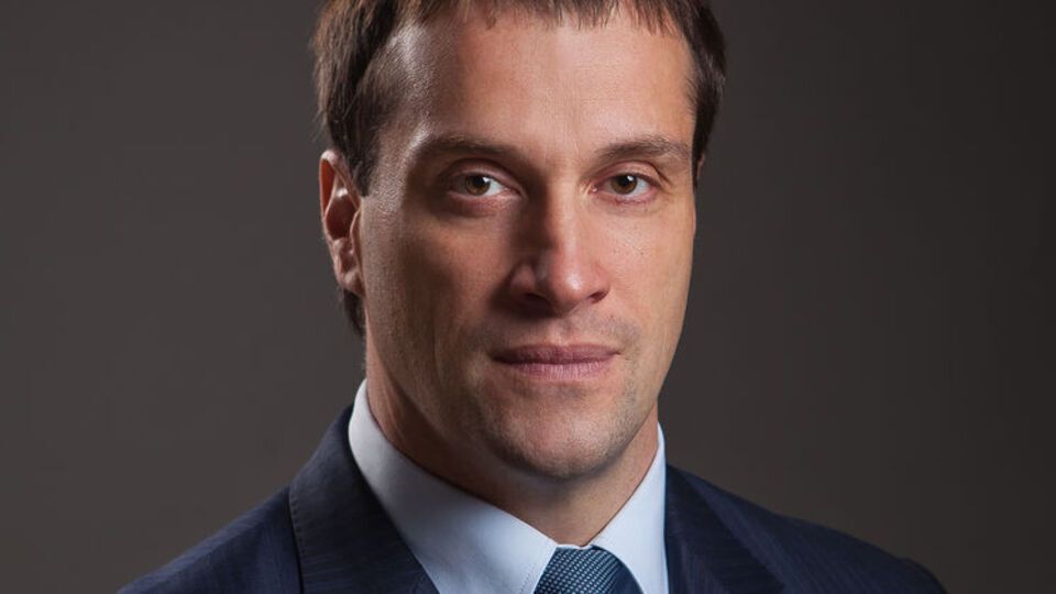 Исаков: Экономический подъем, преодоление коррупции, сохранение в перспективе самого государства немыслимы без целенаправленной государственной политики по формированию у населения чувства гражданственности, патриотизма