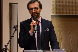 Лещенко: В Киевском окружном админсуде тройка судей дают индульгенции от люстрации