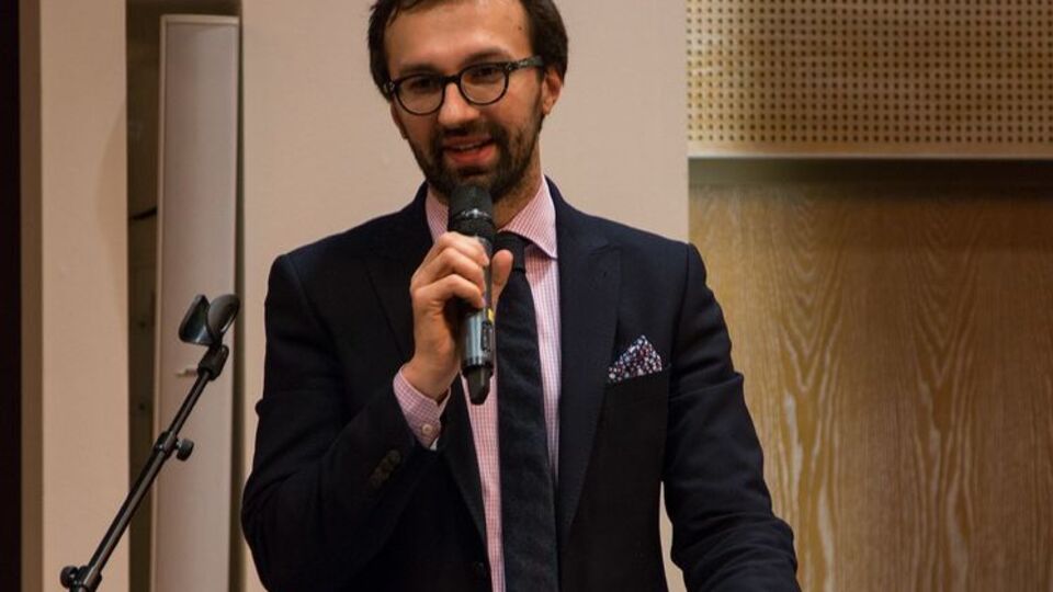 Лещенко: В Киевском окружном админсуде тройка судей дают индульгенции от люстрации