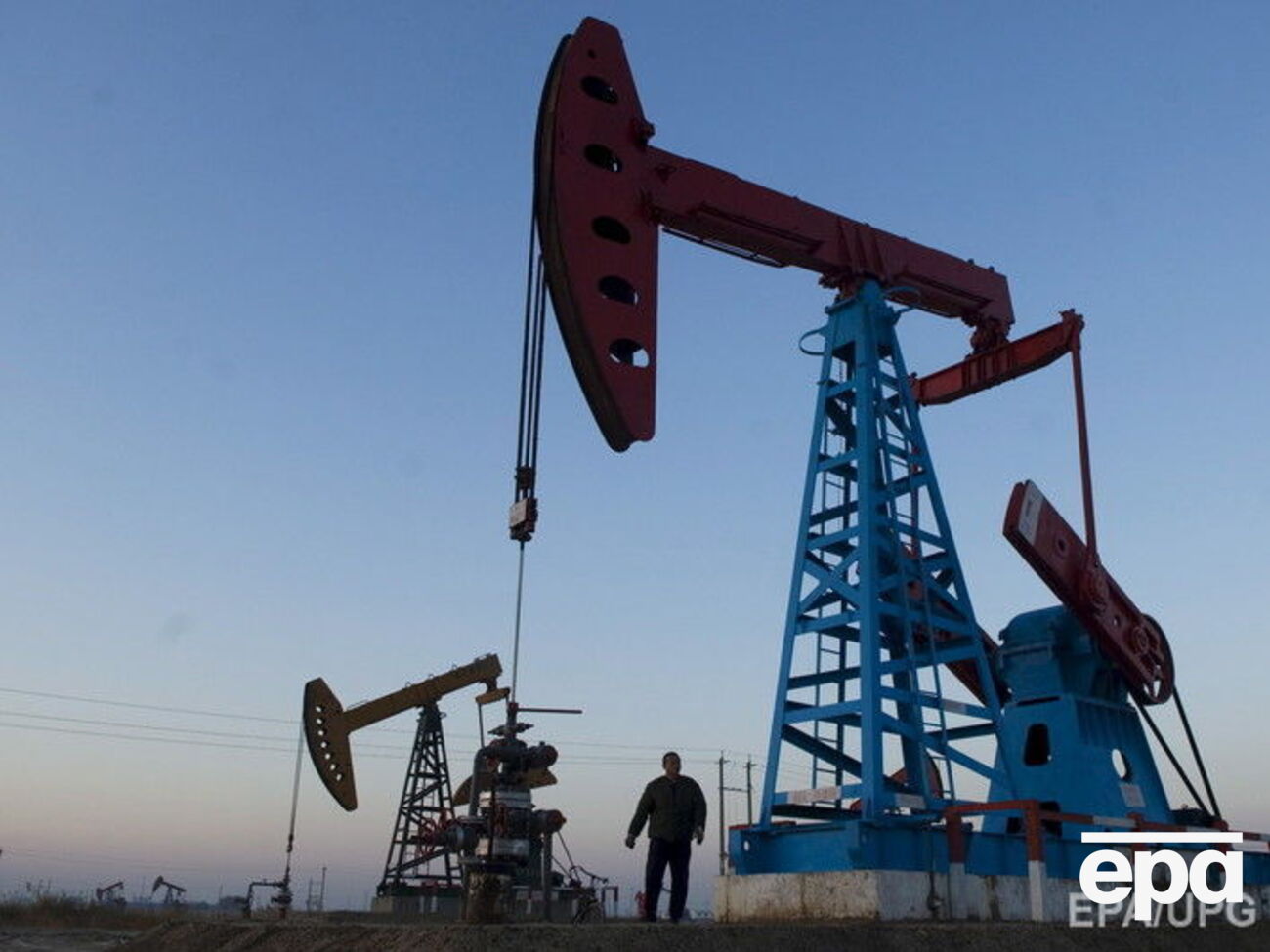 Экономист: Низкие цены на нефть полностью изменят структуру российской экономики