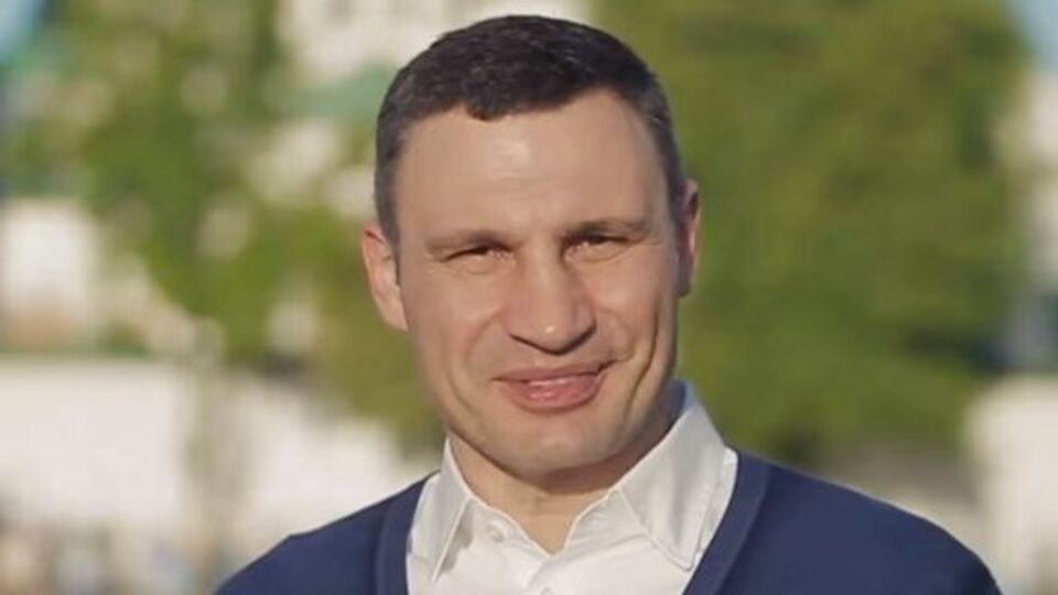 Кличко пожелал украинцам мира, семейного уюта, светлых мыслей и достойных поступков, а также веры