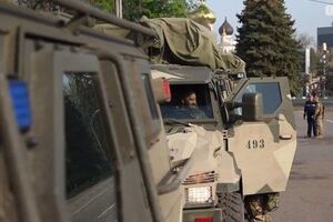 На Куликовом поле отрепетировали показ боевой техники подразделений Национальной гвардии