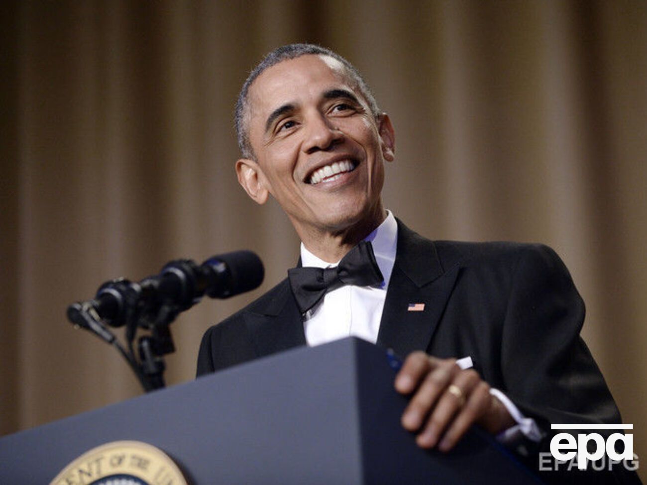 На ужине для прессы Обама непрестанно острил