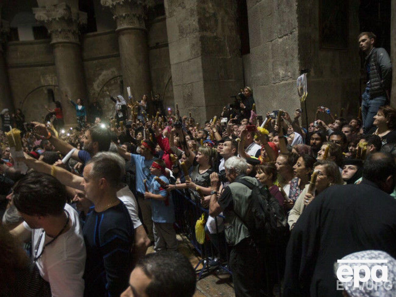 Яков Кротов: Подлинный огонь – огонь Духа Святаго – попаляет суеверия, разрушает храмы, где суеверия множат