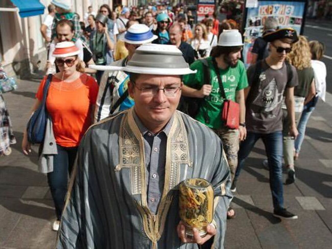 Силовики запретили открыть в Москве первый храм Летающего макаронного монстра