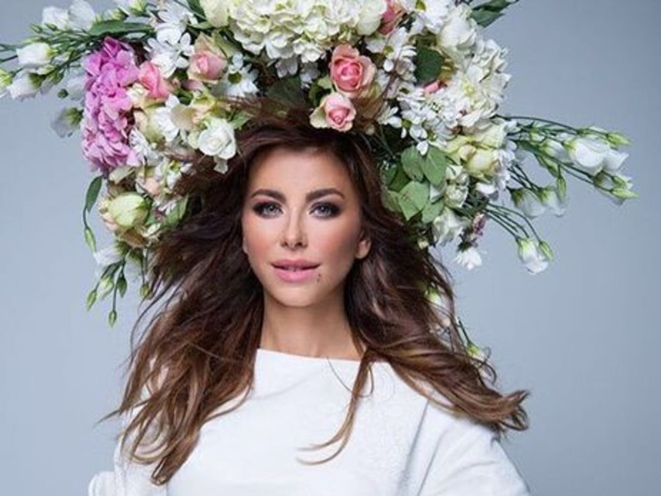 Ани Лорак:&nbsp;С Праздником! С Днем Победы! Пусть дети всей Земли живут в мире и любви!