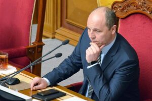 Парубий не уточнил, что именно предложил Луценко