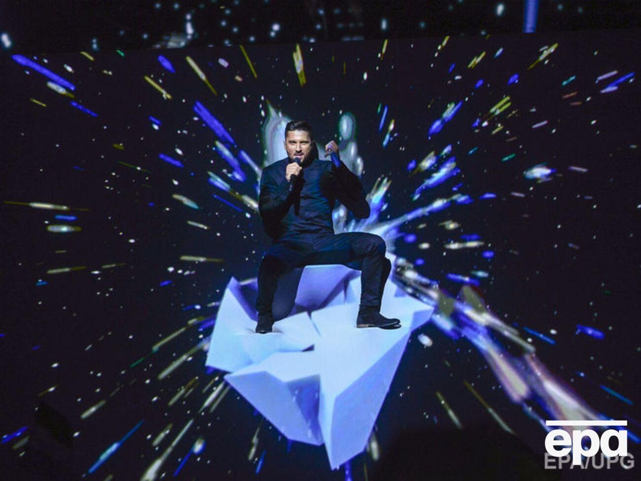 Представитель России Сергей Лазарев вышел в финал