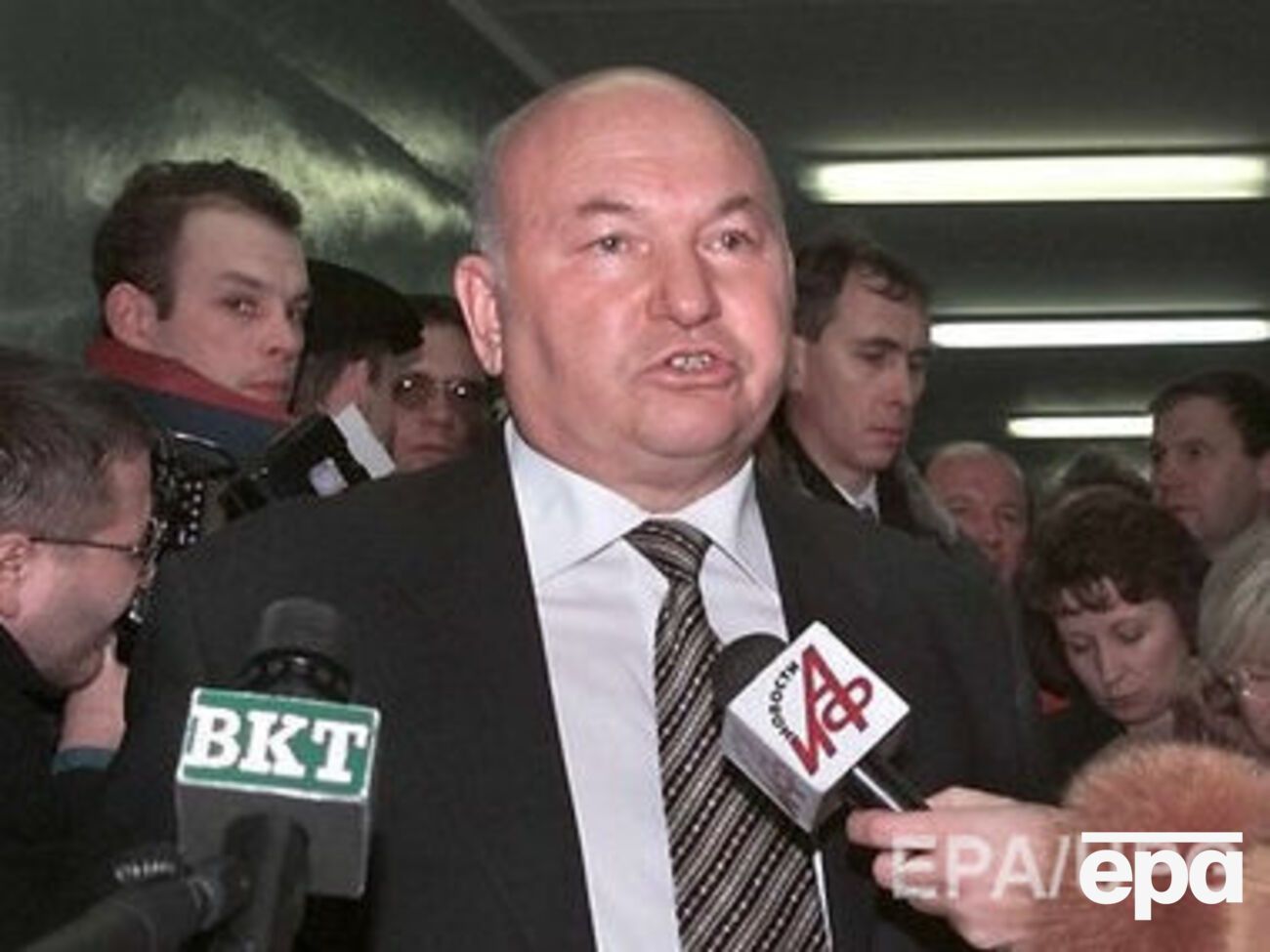 Лужков: По сути дела, Россия занялась игрой в деньги, привязала себя к мировым ценам на нефть, от которых теперь всецело зависит