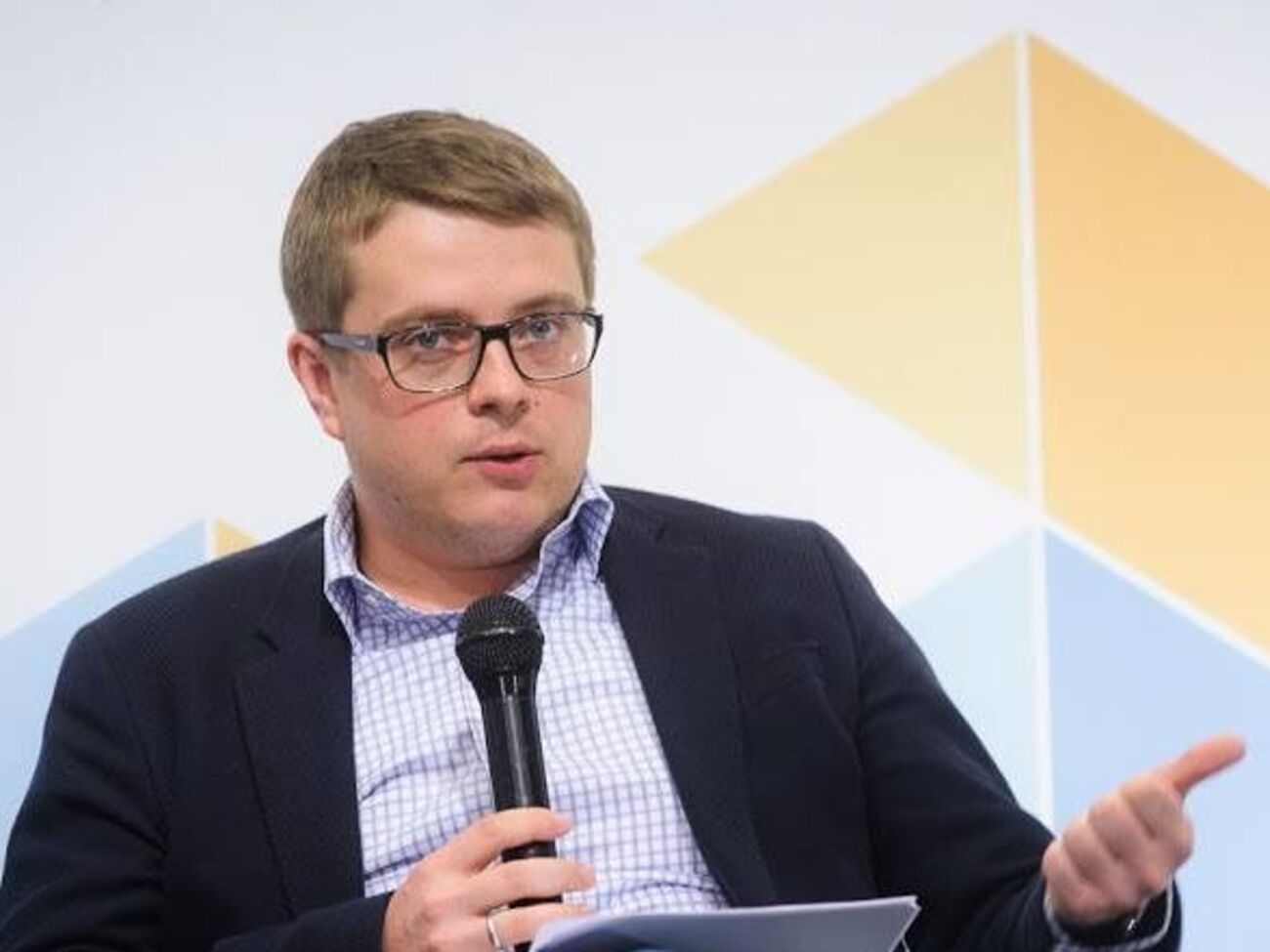 Владислав Голуб: Президент не может на 100% контролировать менеджмент Roshen, тем более, что он ушел от бизнес-структур