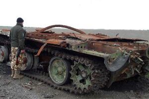 У танка снесена башня