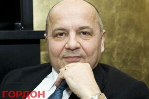 Пять нардепов просят присвоить Суворову звание Героя Украины